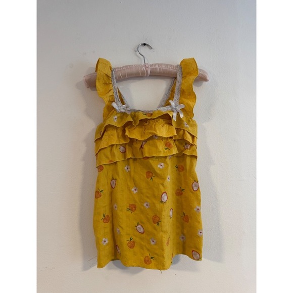 Ruffle‎ Fruit Top - Picture 1 of 3